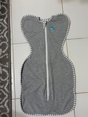 Like-New Love to Dream Baby Swaddle Sleep Sack Gray
